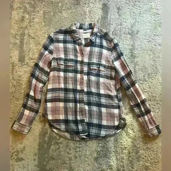 American Eagle Outfitters Tops - AE Ahhhmazing Soft Button-down Medium